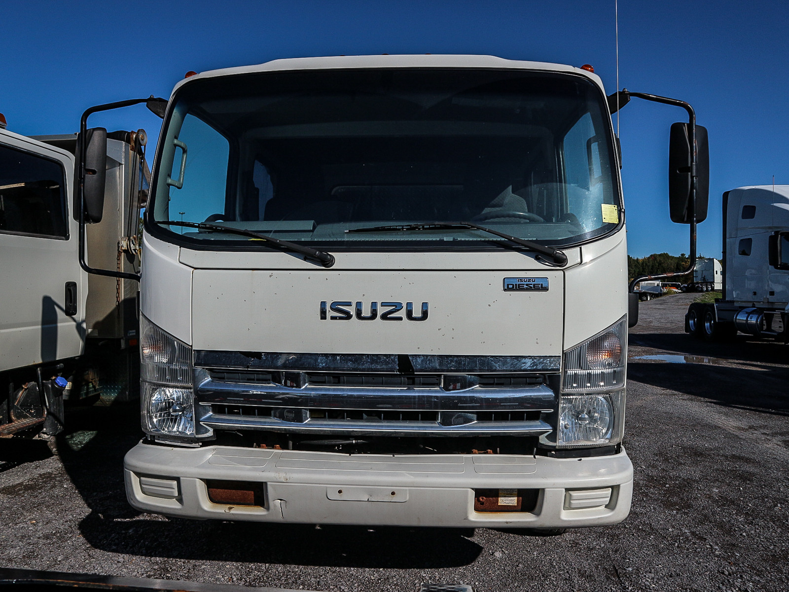 Isuzu 28186 81